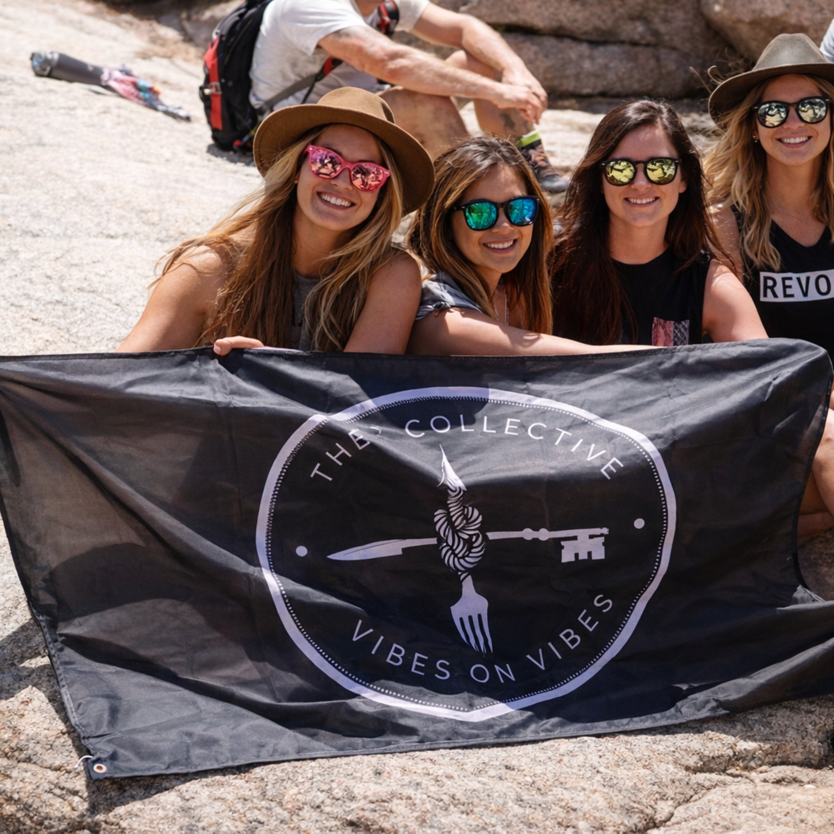 Banderas Personalizadas Baratas (Exterior e Interior) – Tela 115g/m² + Envío Rápido