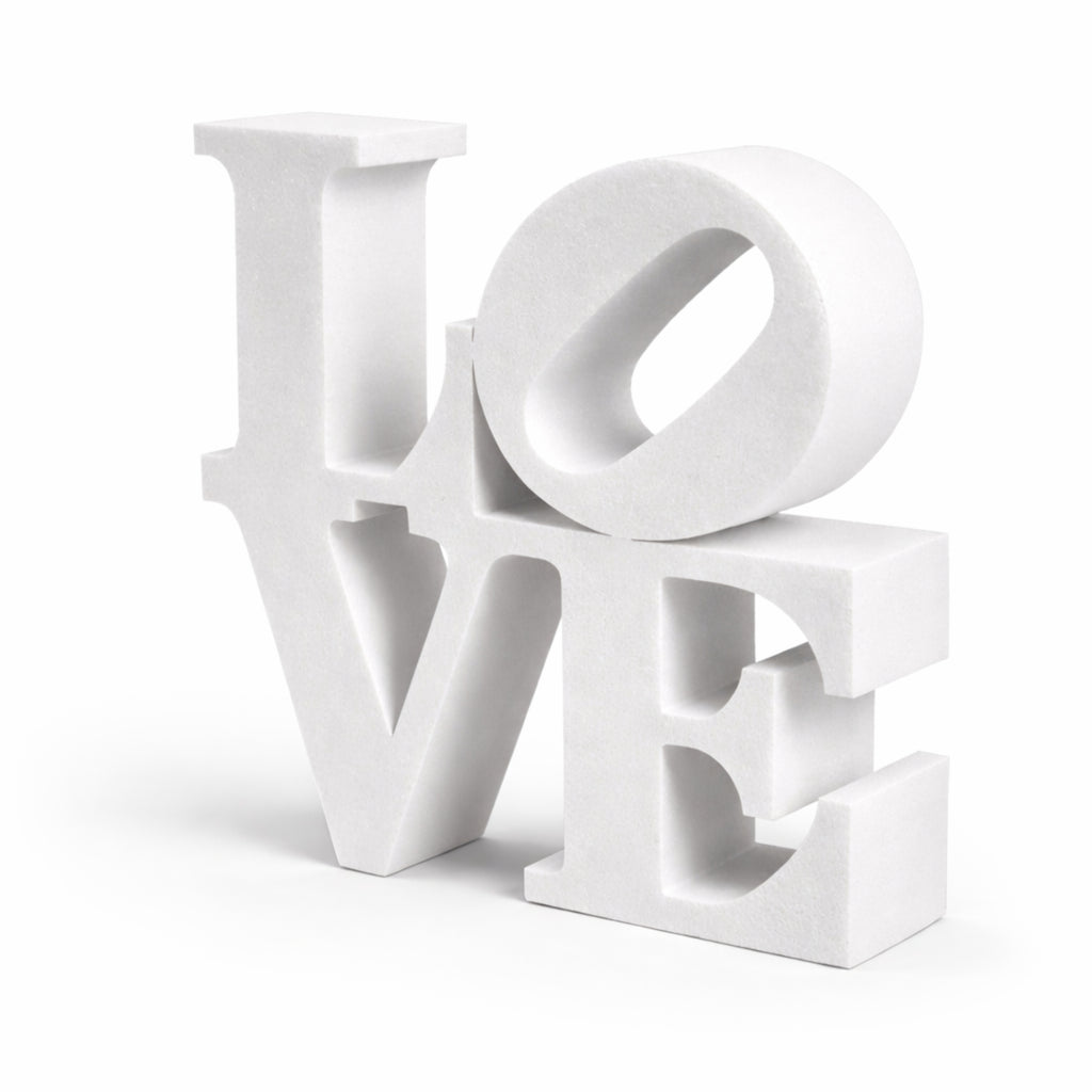 Letras Gigantes 3D “LOVE” de Corcho (Blanco o Rojo) – Decoración de Escaparate y negocio.